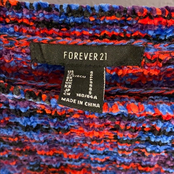 Forever 21 Sweater - Picture 3 of 3